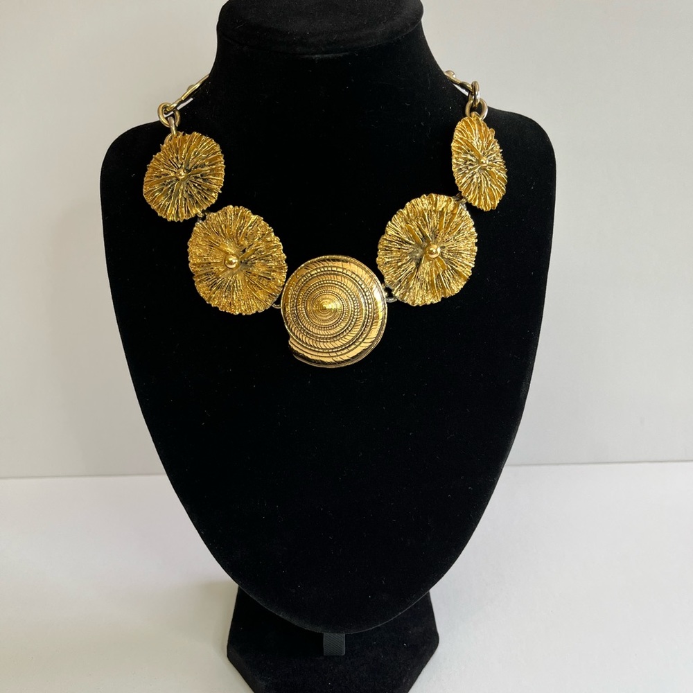 Stunning YSL Shell Necklace Vintage